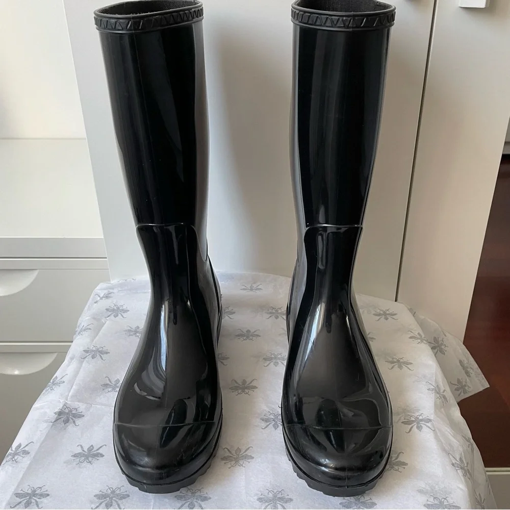 UGG Tall Black Rain Boots Sz. 9 - Picture 1 of 5